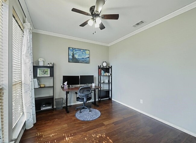 Building Photo - 5004 Rain Forest Dr