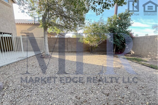 Building Photo - 3Bed/2.5Bath Home at McDowell Rd/107th Ave! Move-In Ready on 06/04/2026!