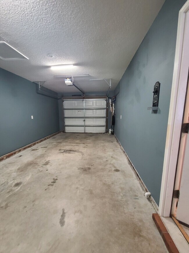Building Photo - 310 Mattocks Ave