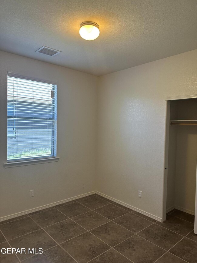 Building Photo - 11269 Bullseye St