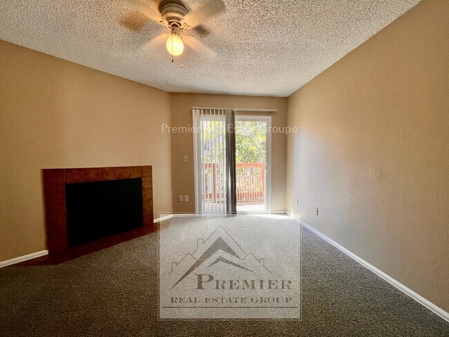 Building Photo - 1160 Mazatlan Cir