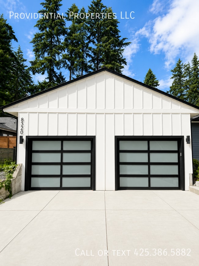 Building Photo - 8320 NE 148th Pl