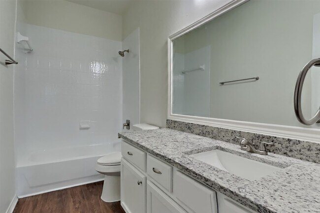 Building Photo - 8402 Sports Haven Dr