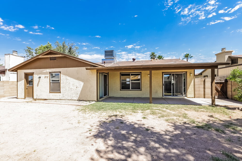 Building Photo - 10107 W Roma Ave