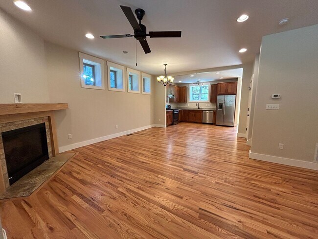 Building Photo - North AVL - Green Built Custom Home, Conve...