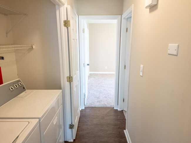 Building Photo - 2935 Chillingworth Dr