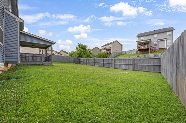 Building Photo - 843 Crestone Ln