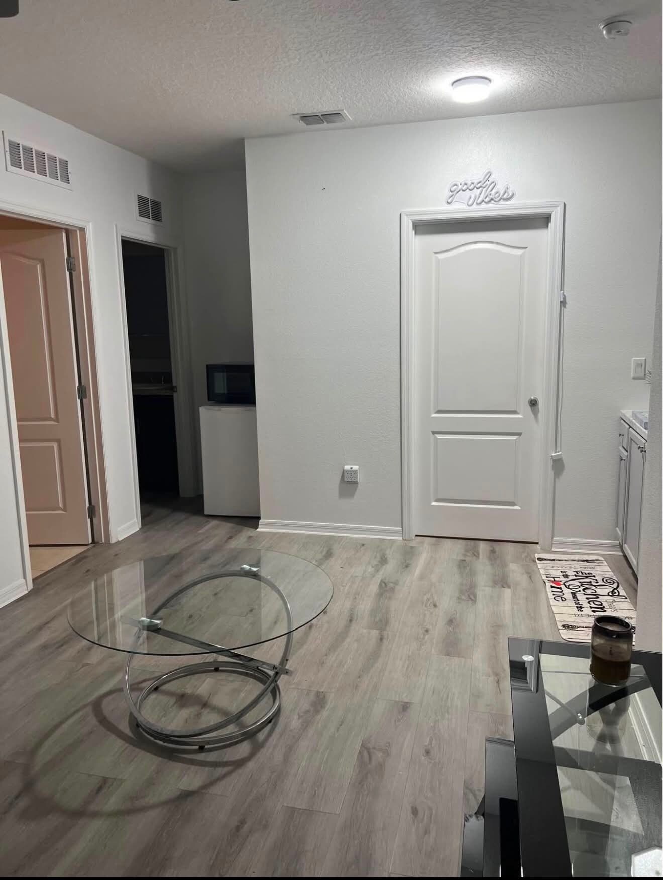 Building Photo - 600 Sardinia Cir
