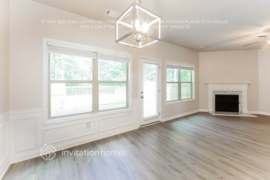 Building Photo - 5376 Apple Grove Rd NE