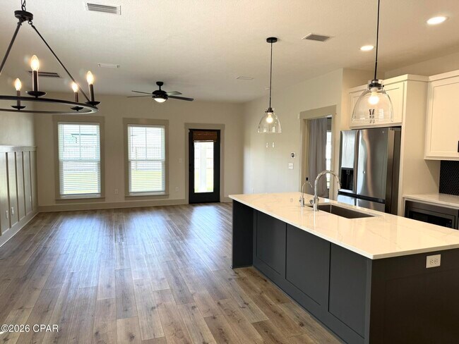 Building Photo - 3806 Heartwood St
