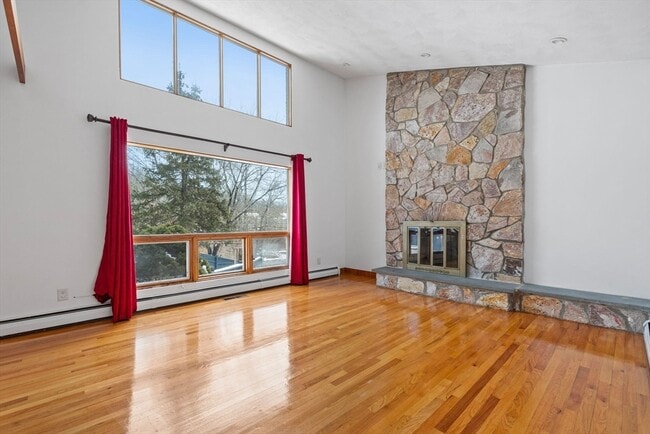 Building Photo - 330 Cambridge St