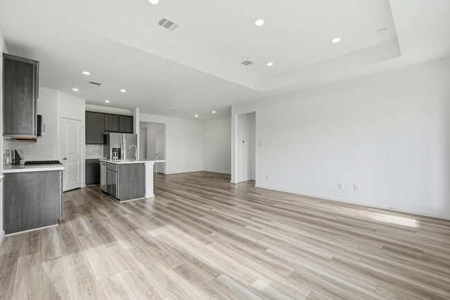 Building Photo - 9710 Rialto Hts Dr