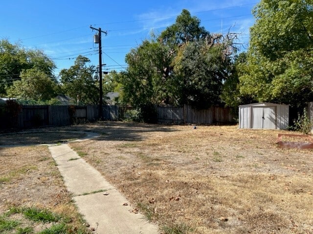 Building Photo - 3/1 home in Arden neighborhood!