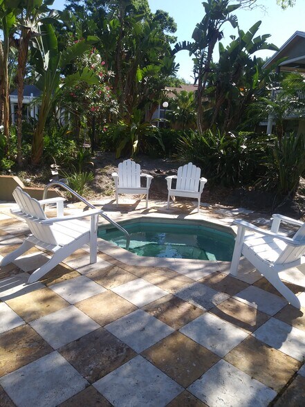 Building Photo - 225 S Tropical Trl