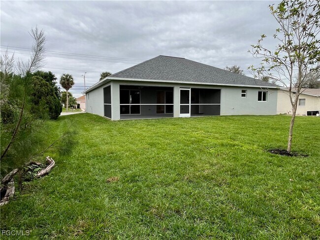 Building Photo - 4012 Country Club Blvd