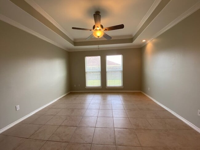 Building Photo - DON'T MISS THIS INCREDIBLE SOUTHSIDE LEASING OPPORTUNITY!