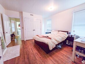 Building Photo - 1335 Rutledge St