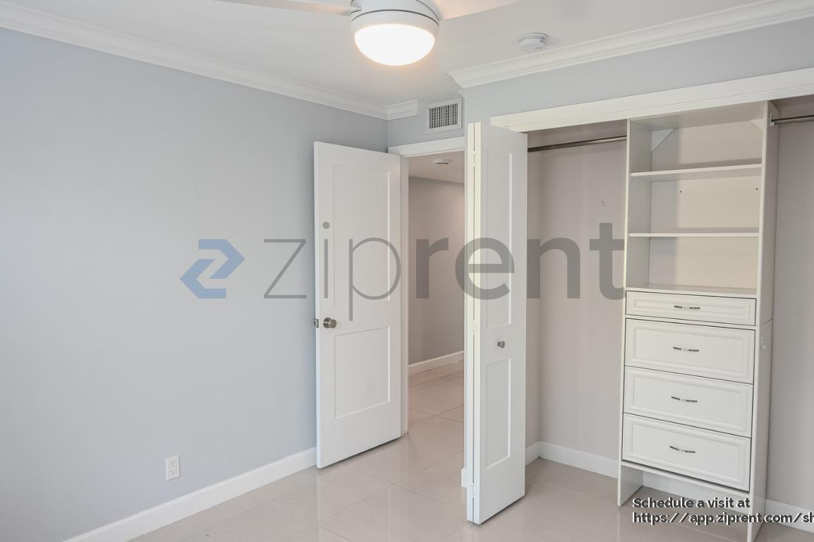 Building Photo - 3343 NW 69th St