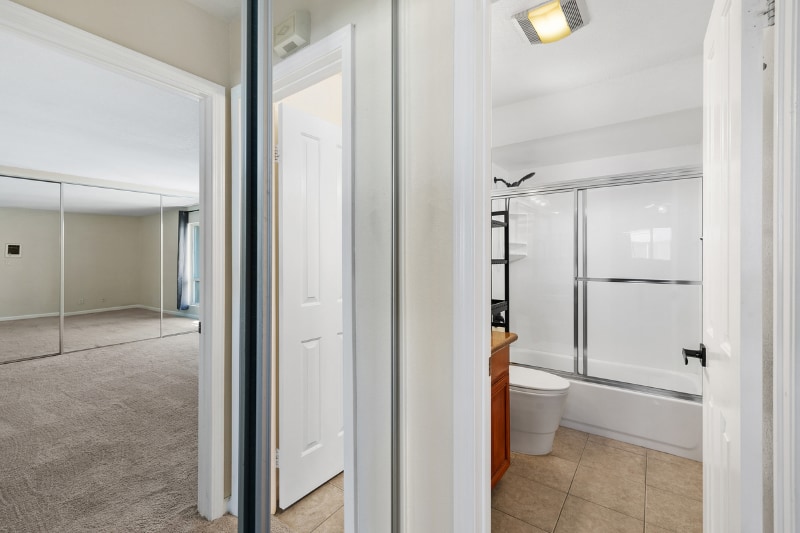 Building Photo - 6602 Beadnell Way