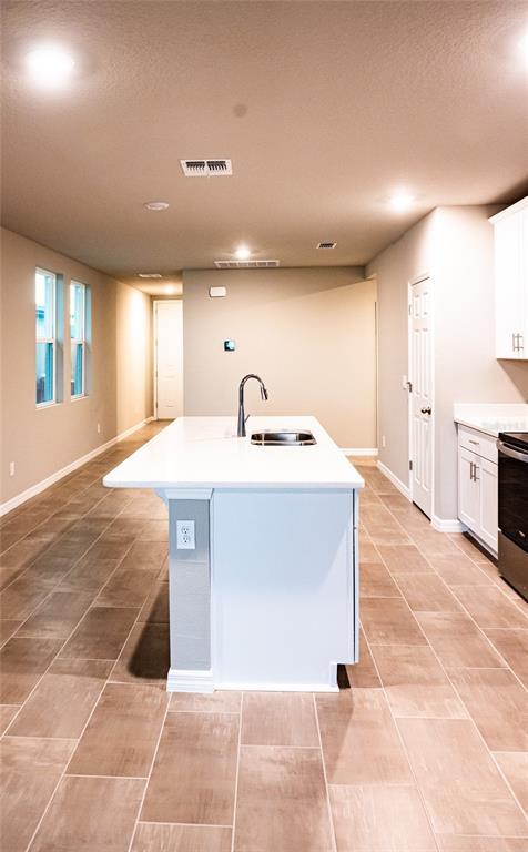 Building Photo - 3091 Bella Vista Dr