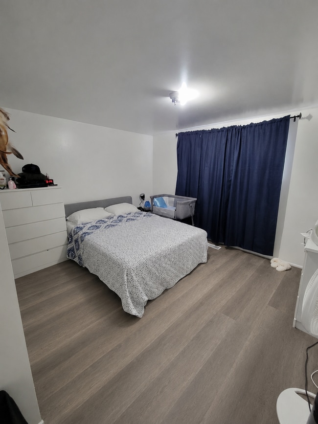 Building Photo - Freshly Renovated 2 Bedroom Orem Apartment!!