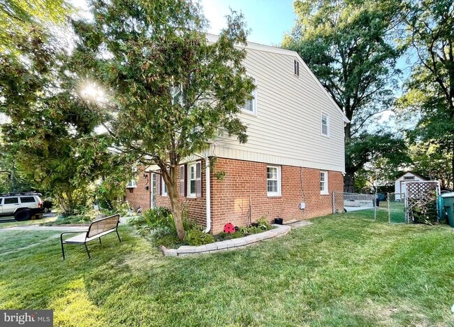 Building Photo - 5537 Gary Ave