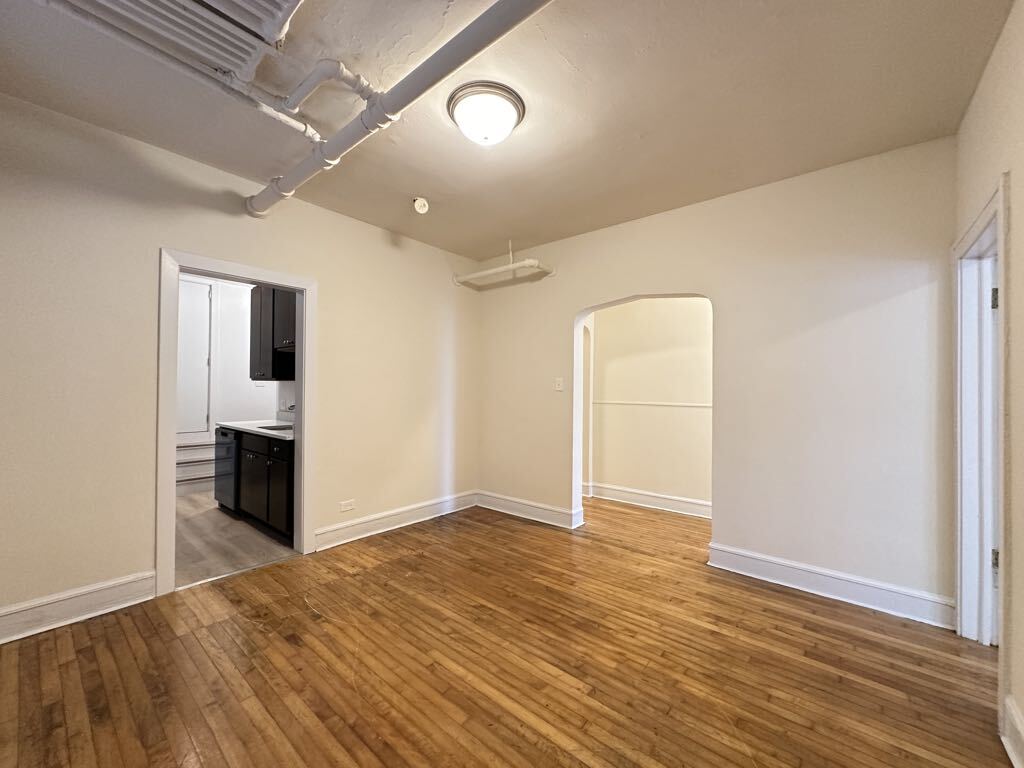 Building Photo - 2330 N Spaulding Ave