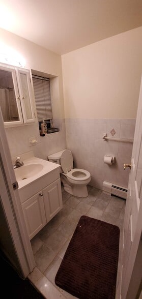 Building Photo - 248 Riverview Pl