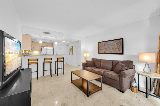 Building Photo - 2951 S Bayshore Dr