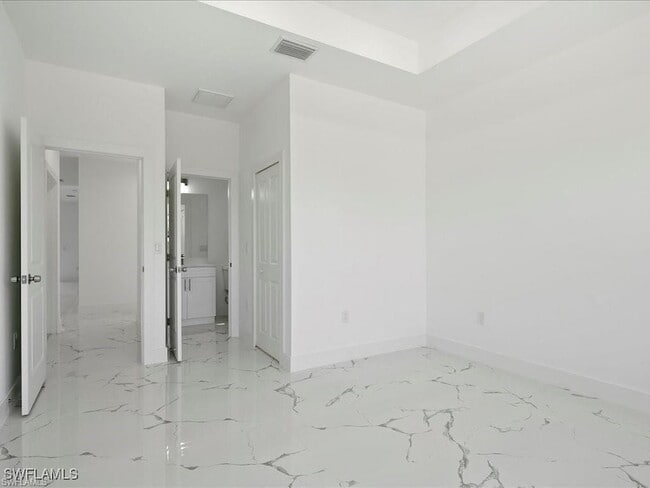 Building Photo - 5208 28th St SW