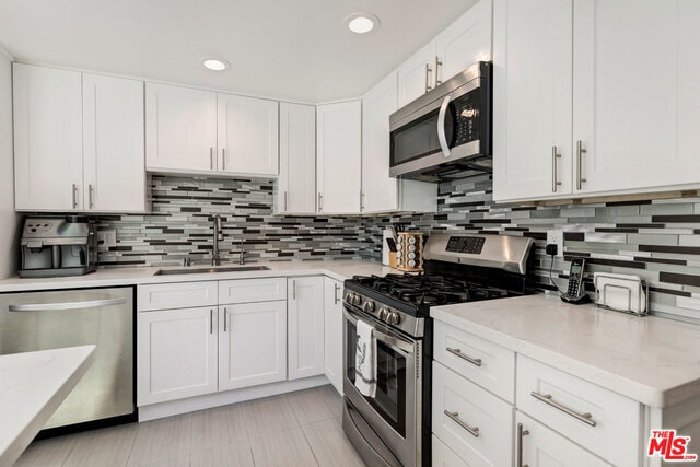 Building Photo - 1650 Palisades Dr