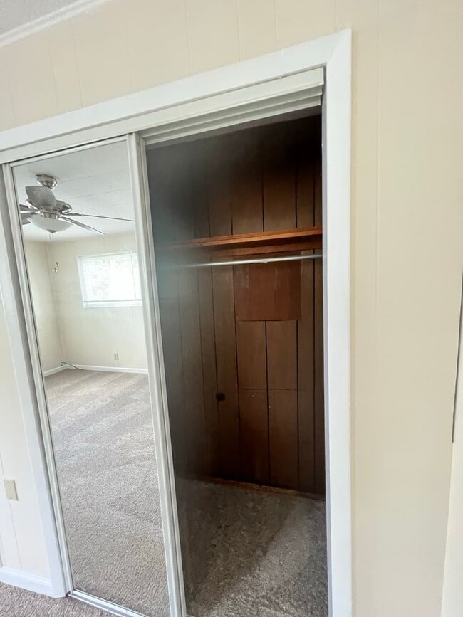 Building Photo - Mt Washington, 2 Bed 1.5 Bath House with Parking, A/C, Patio and More!