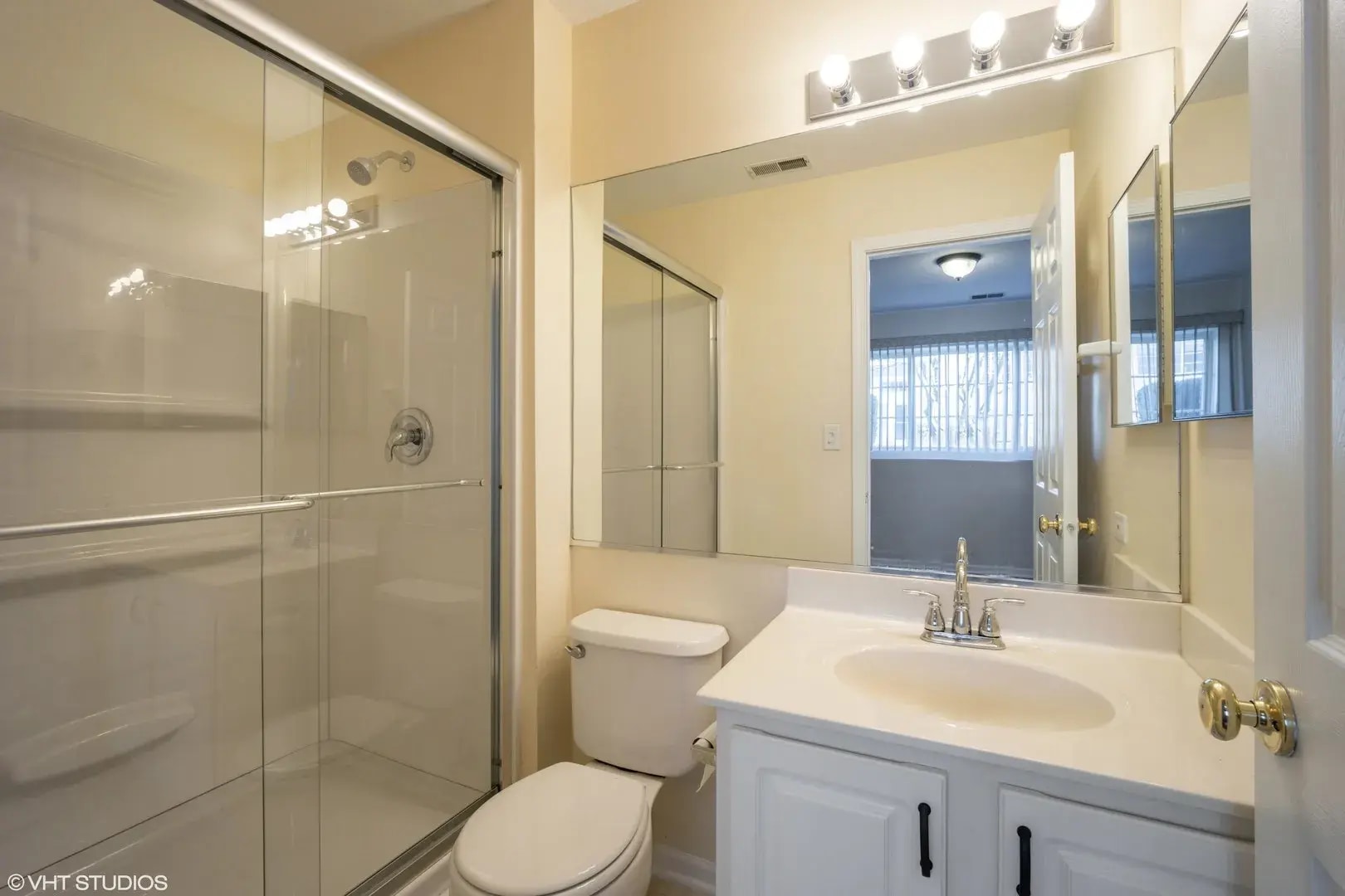 Building Photo - 9445 Harrison St