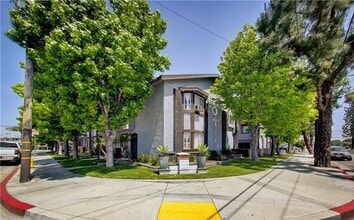 Building Photo - 7947 Garfield Ave