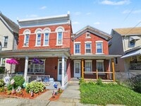 Building Photo - 1019 N Irving Ave