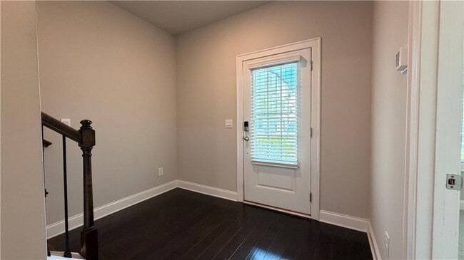 Building Photo - 1012 Knoxboro Ln