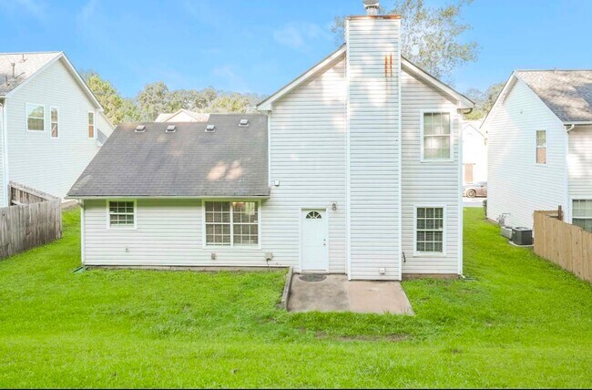 Building Photo - 2376 Mt Airy Rd