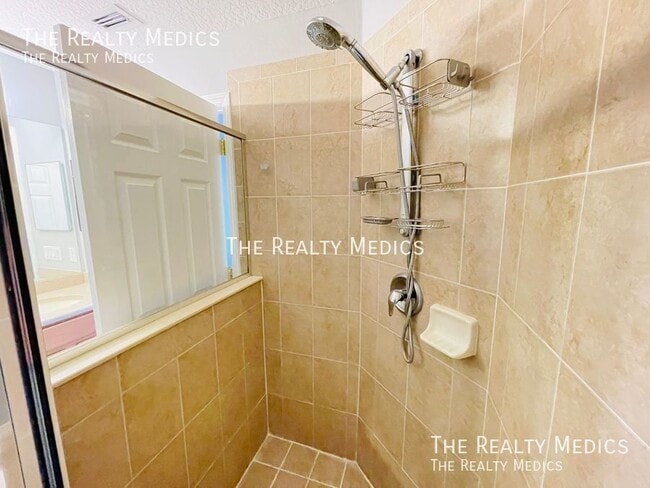 Building Photo - 5110 Fiorella Ln