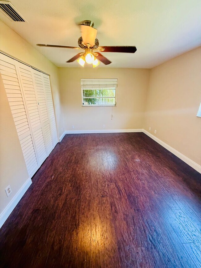 Building Photo - 3/2/1 Rocky Point Home w/Fenced Backyard &...