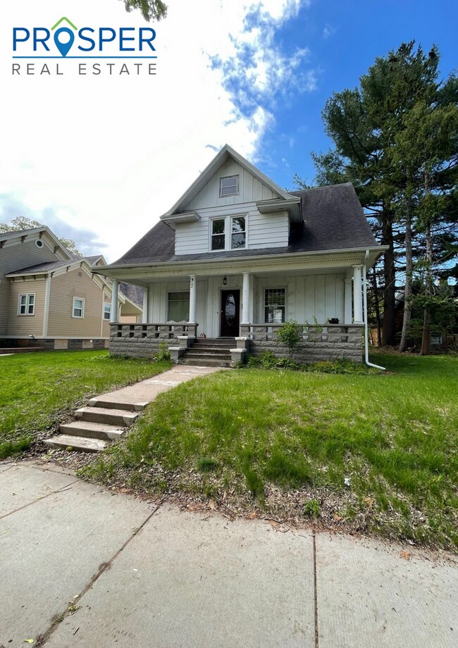 Building Photo - 225 Hudson St