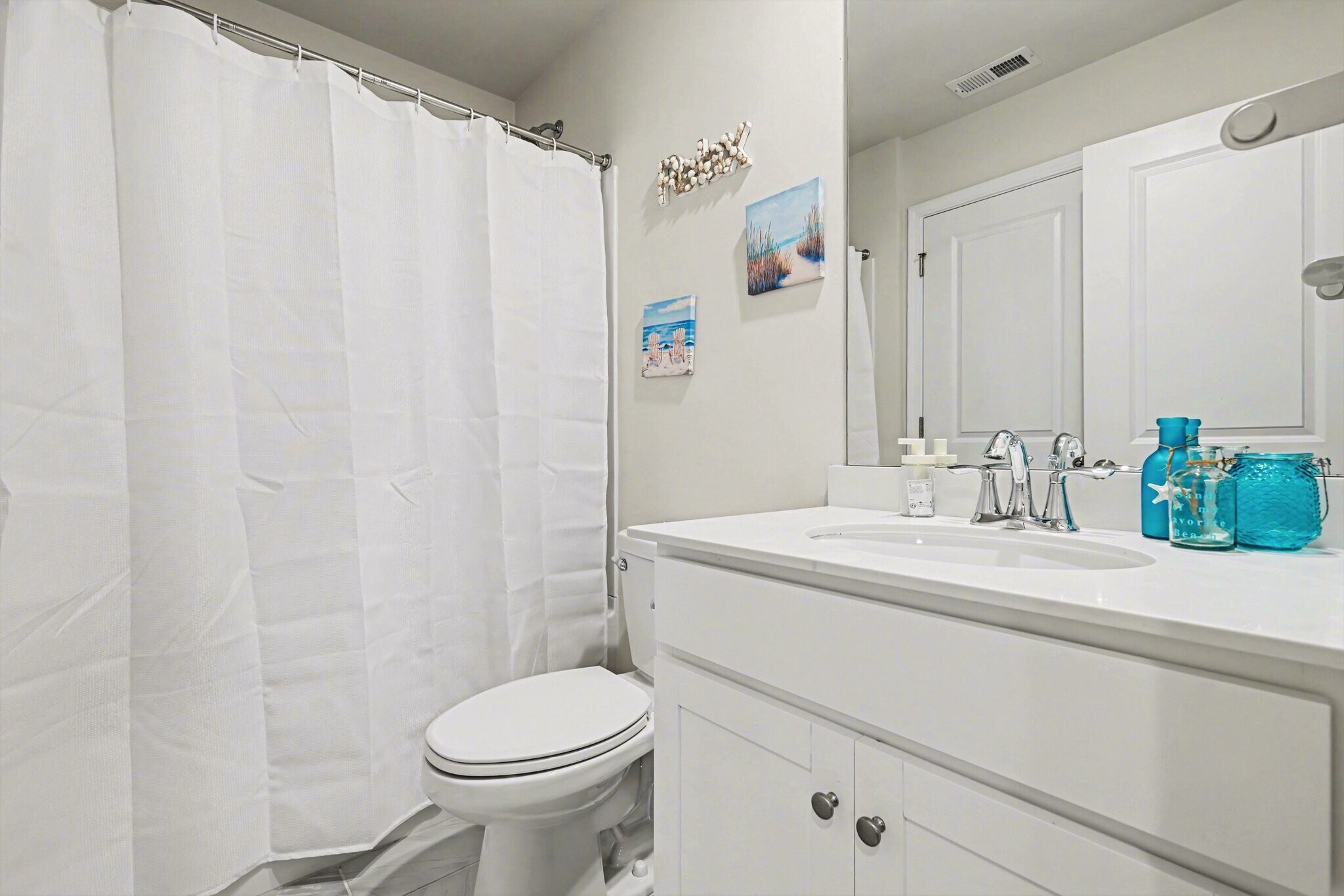 Building Photo - 15216 Lake Ridge Rd