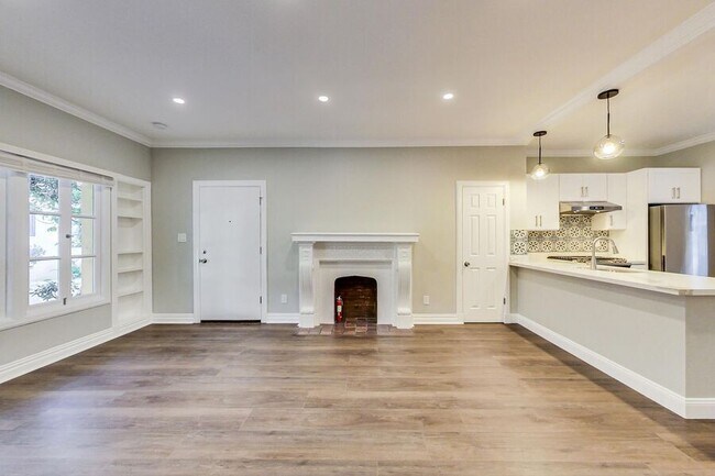 Building Photo - 297 MacArthur Blvd