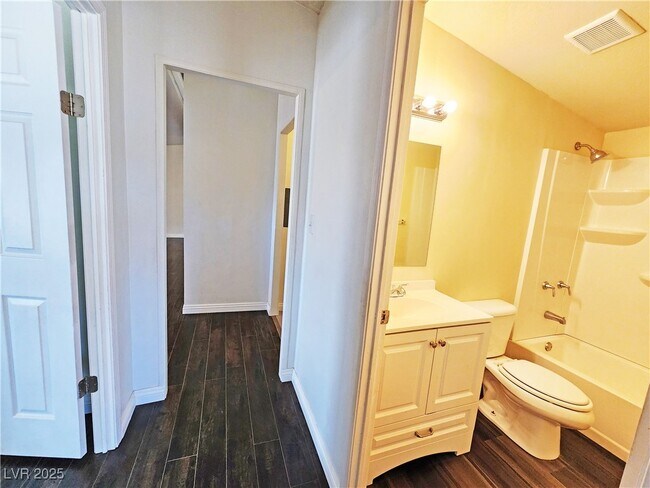 Building Photo - 1270 Landmark Ave