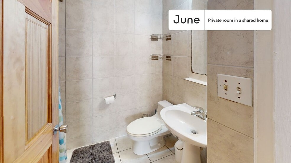 Building Photo - Room in Shared 4 bed/2 bath home