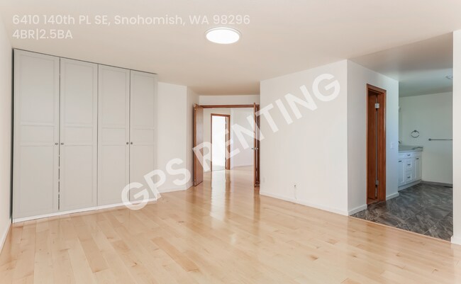 Building Photo - 6410 140th Pl SE