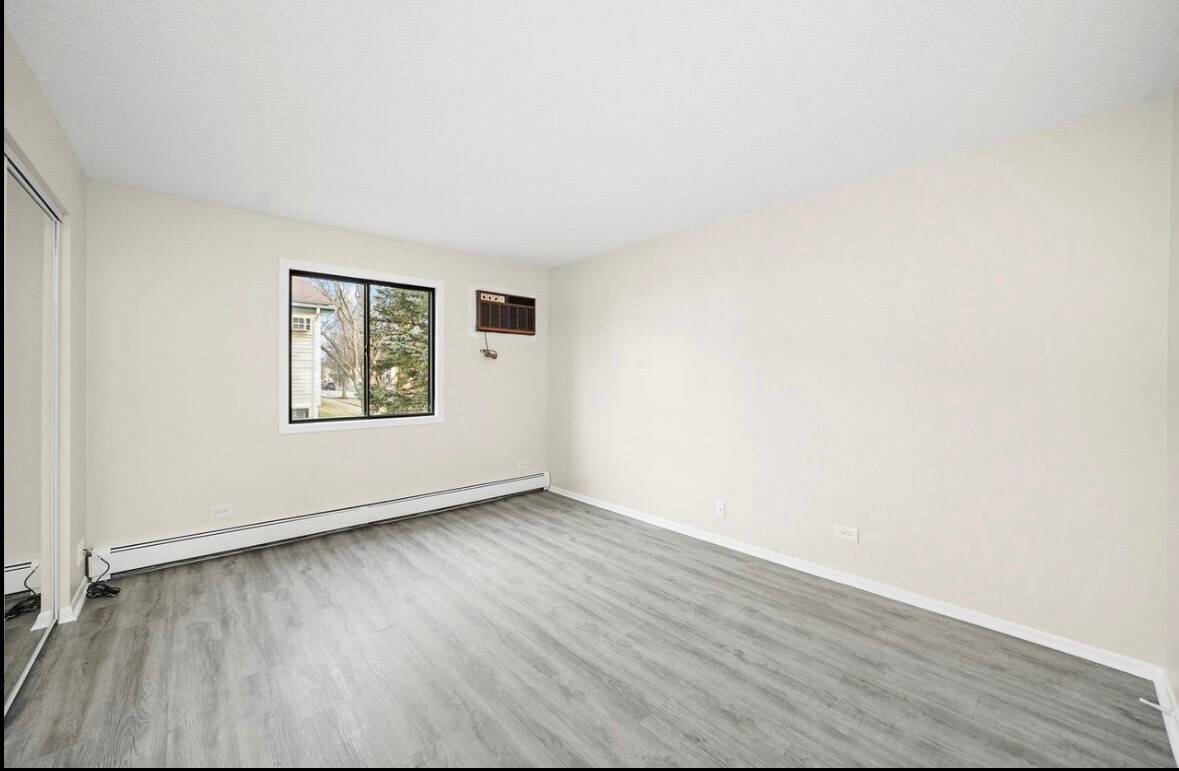 Building Photo - 2710 Northcreek Dr