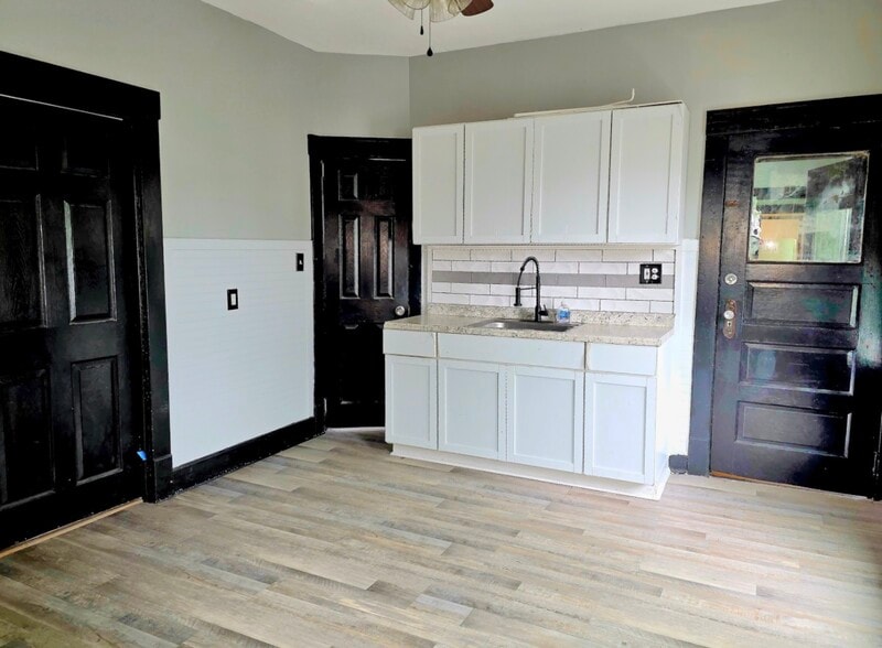 Front unit - 3620 E 63rd St