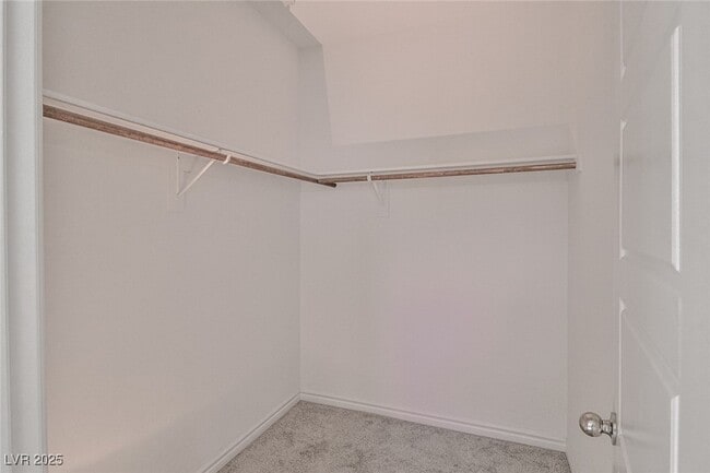 Building Photo - 216 Callen Falls Ave