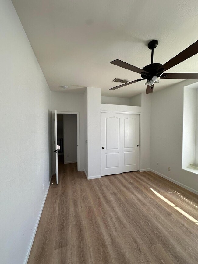 Building Photo - 2665 N 137th Ave
