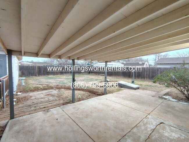 Building Photo - 3 Bedroom 2 bath 1 car Garage w/ Storage Shed